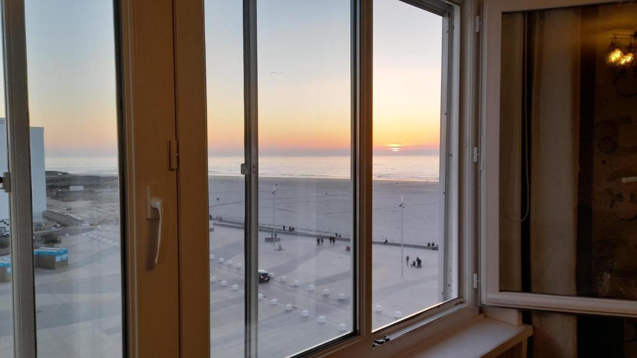 Berck: Front De Mer Avec Vue Sur La Plage Buitenkant foto